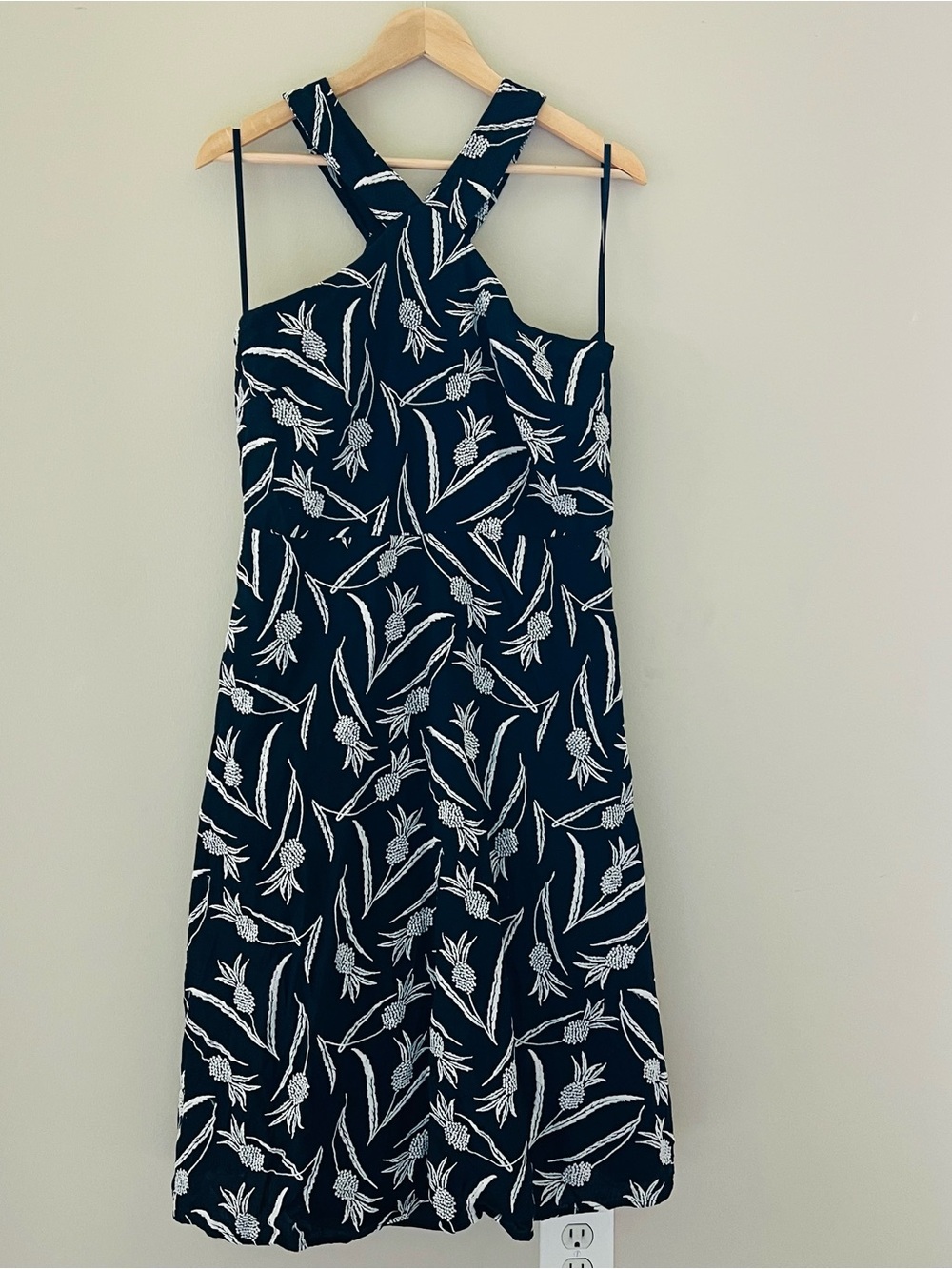 Ann Taylor Dress Womens 12 Blue White Pineapple Embroidered Crossover Halter